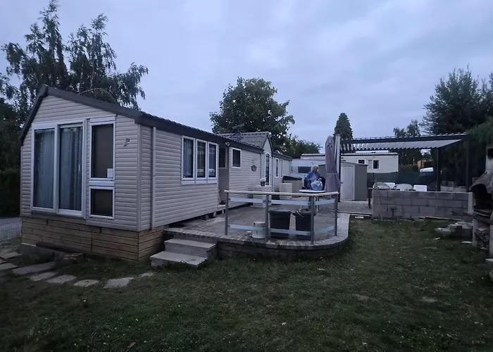 La Des Fées Camping *